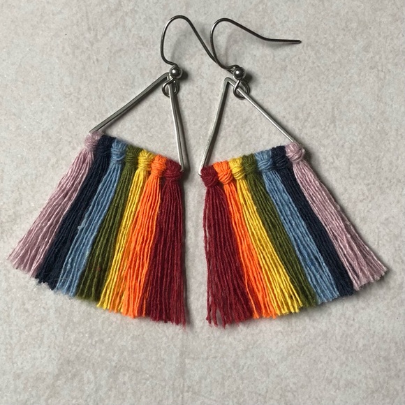 Rainbow fringe triangle earrings - Picture 2 of 3